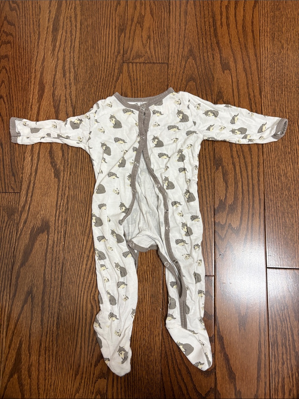 Kyte BABY White Footed One-Piece with Gray Hedgehog Print
